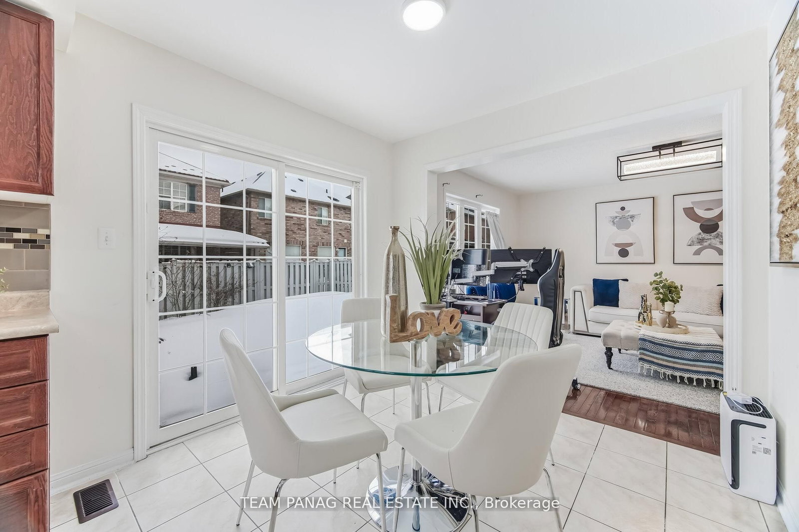 Detached House for sale at 3 Decker Hollow Circle, Brampton, Ontario, L6X 0L1 - Credit Valley - MLS: W13001144