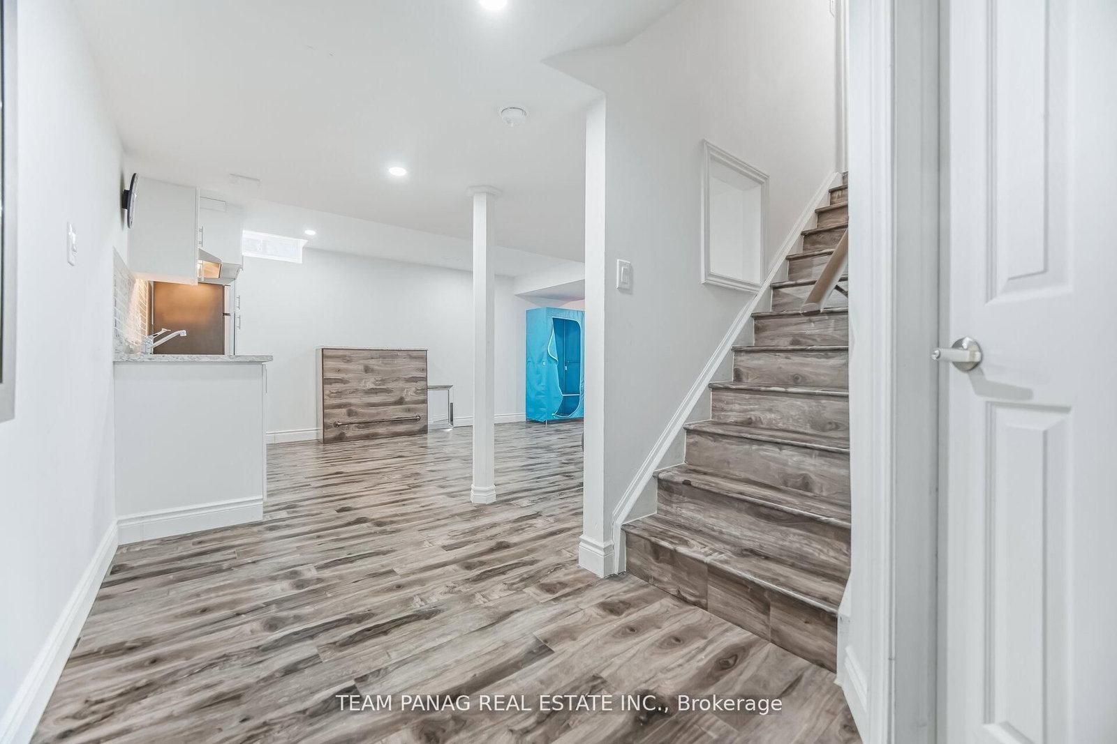 Detached House for sale at 3 Decker Hollow Circle, Brampton, Ontario, L6X 0L1 - Credit Valley - MLS: W13001144