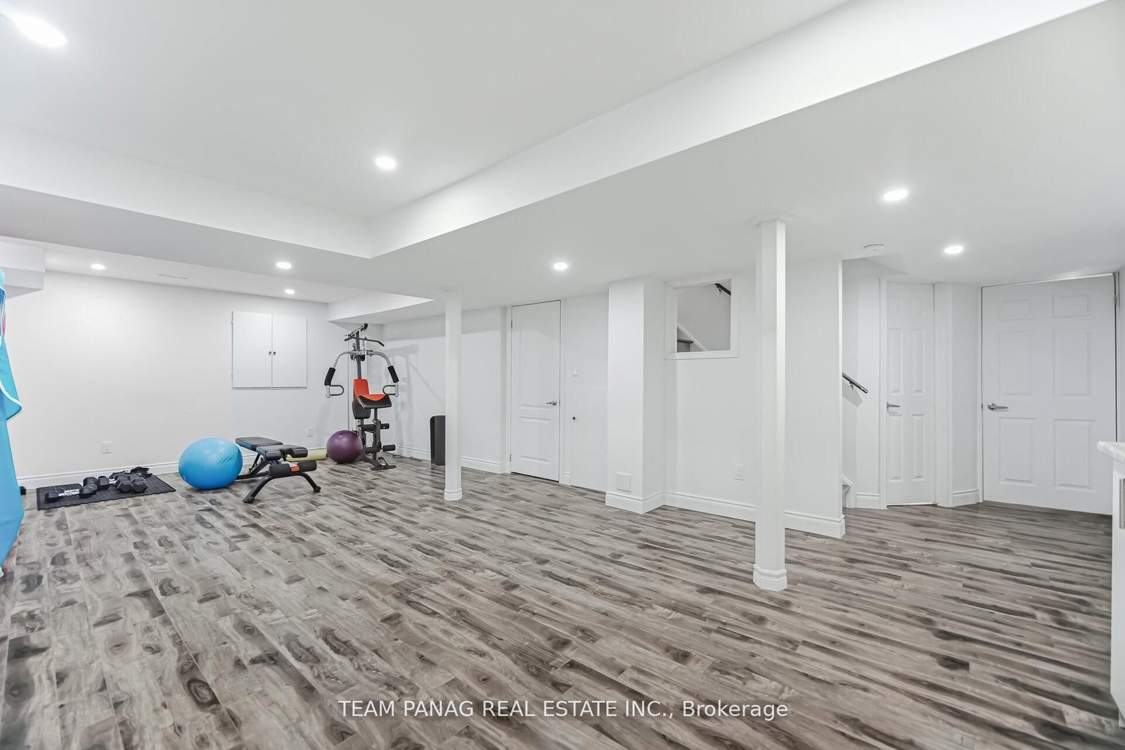 Detached House for sale at 3 Decker Hollow Circle, Brampton, Ontario, L6X 0L1 - Credit Valley - MLS: W13001144