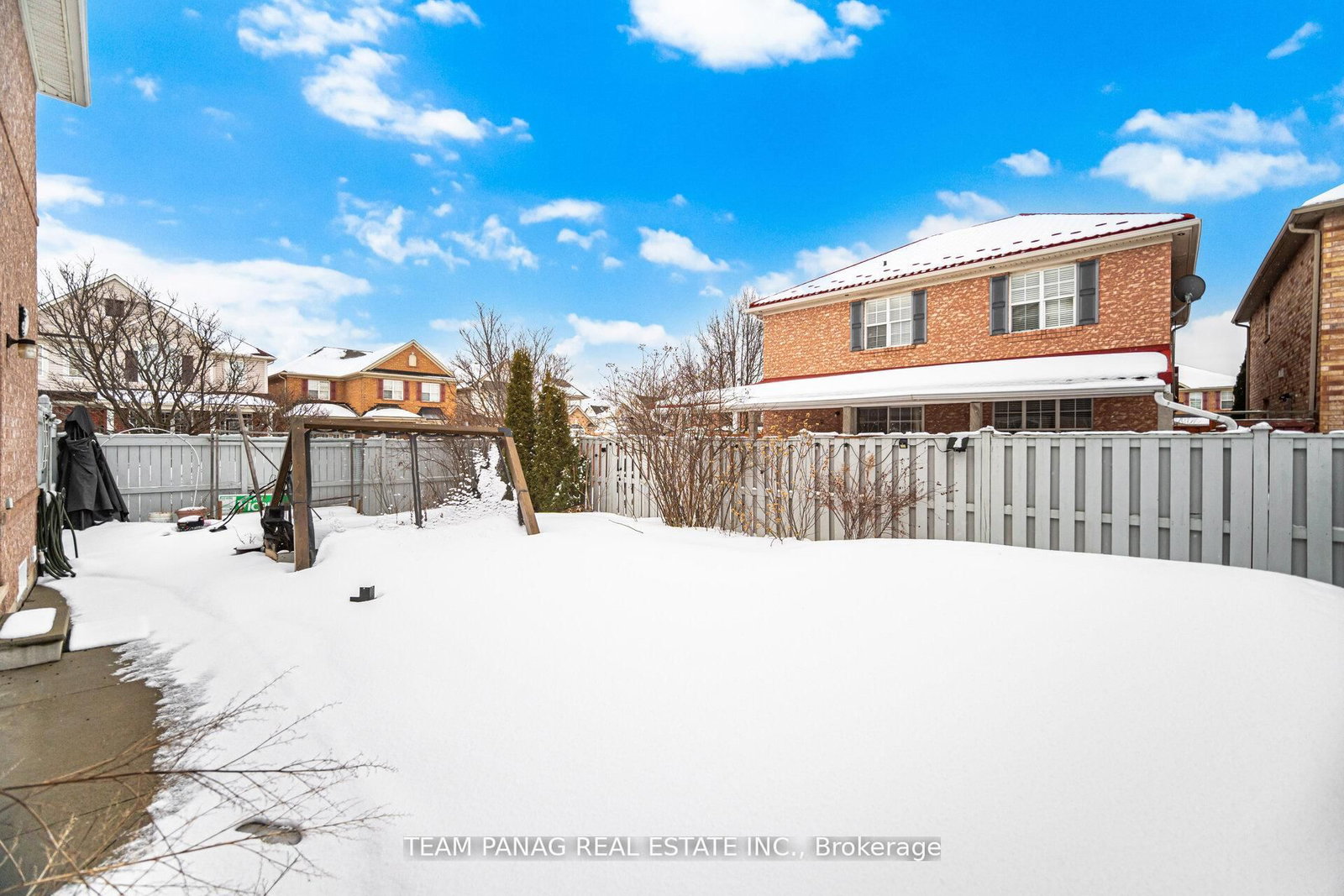 Detached House for sale at 3 Decker Hollow Circle, Brampton, Ontario, L6X 0L1 - Credit Valley - MLS: W13001144