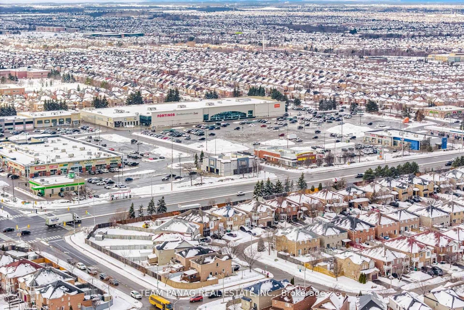 Detached House for sale at 3 Decker Hollow Circle, Brampton, Ontario, L6X 0L1 - Credit Valley - MLS: W13001144