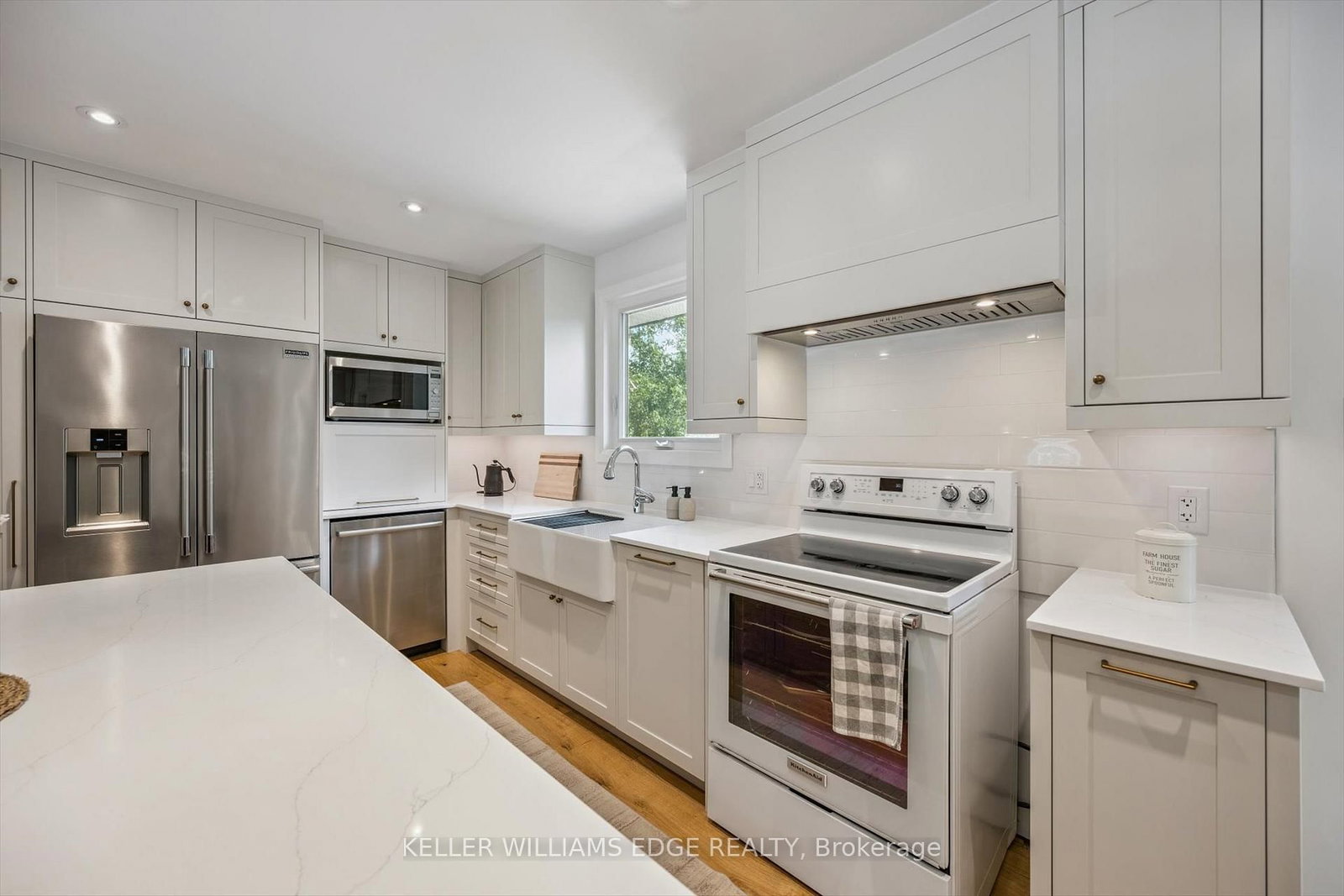 Detached House for sale at 132 Osborne Crescent, Oakville, Ontario, L6H 1G1 - College Park - MLS: W13001180