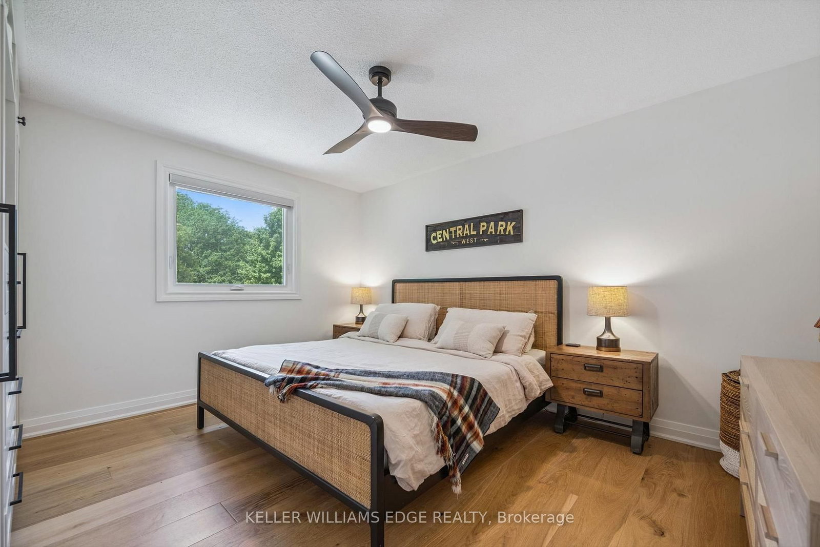 Detached House for sale at 132 Osborne Crescent, Oakville, Ontario, L6H 1G1 - College Park - MLS: W13001180