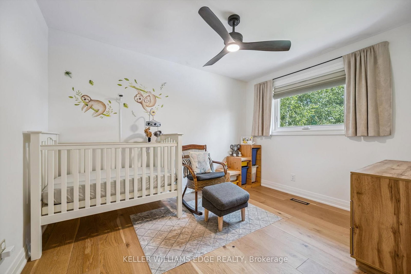 Detached House for sale at 132 Osborne Crescent, Oakville, Ontario, L6H 1G1 - College Park - MLS: W13001180