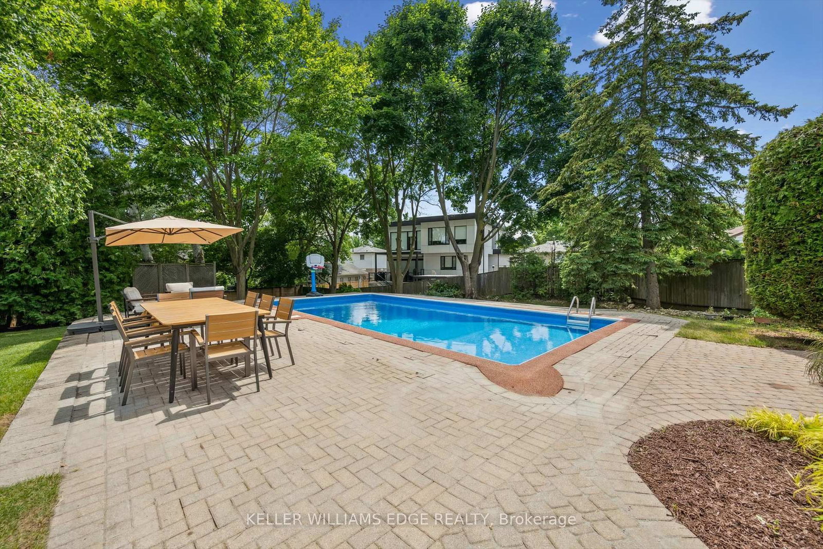 Detached House for sale at 132 Osborne Crescent, Oakville, Ontario, L6H 1G1 - College Park - MLS: W13001180