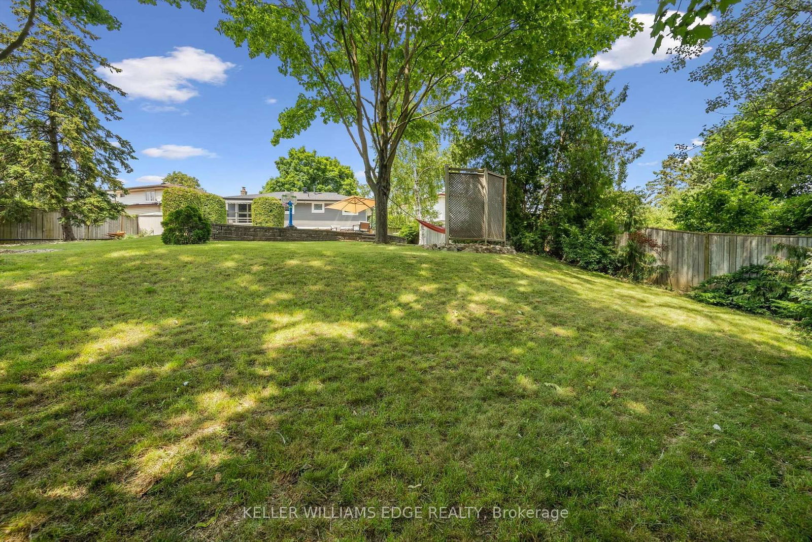 Detached House for sale at 132 Osborne Crescent, Oakville, Ontario, L6H 1G1 - College Park - MLS: W13001180