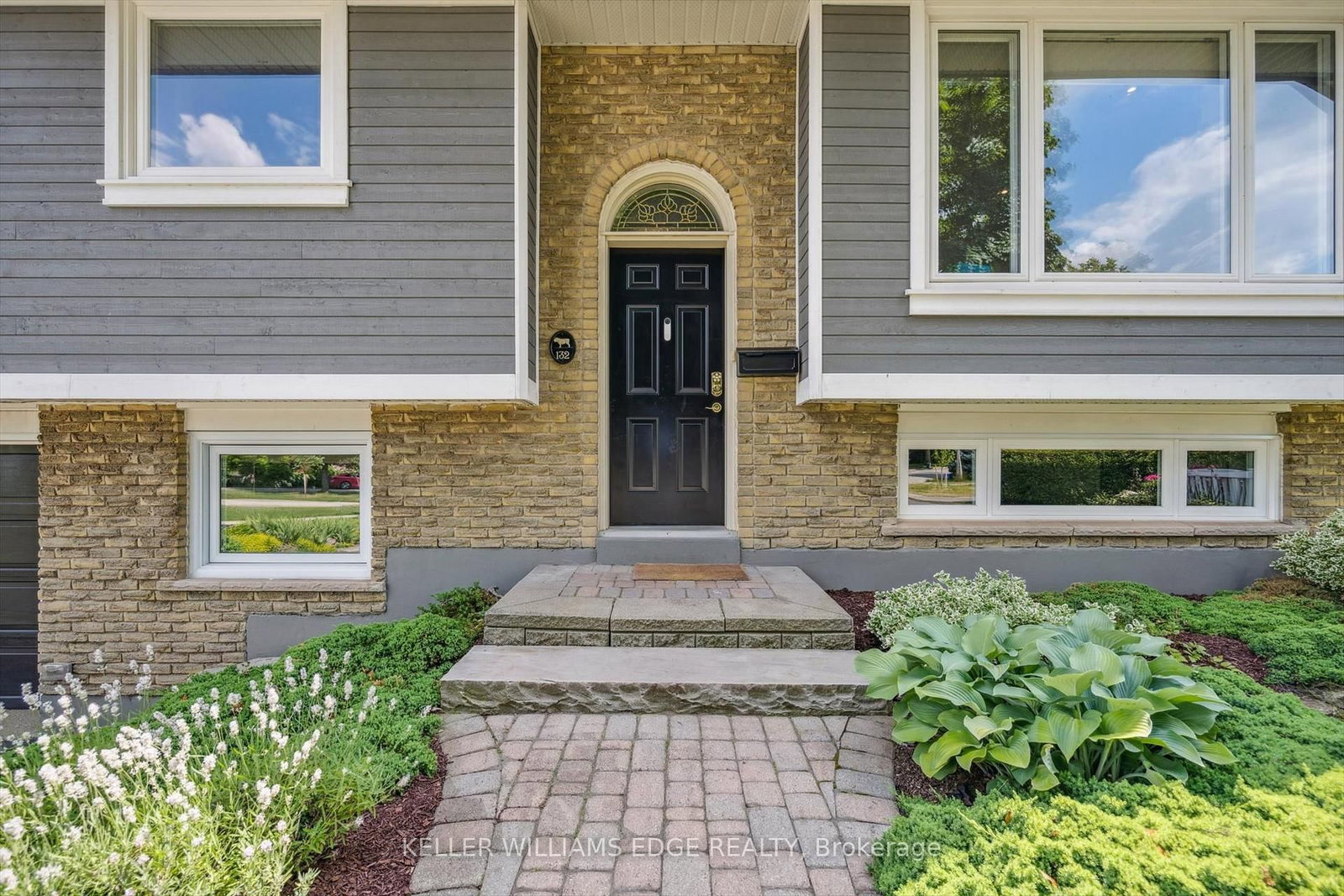 Detached House for sale at 132 Osborne Crescent, Oakville, Ontario, L6H 1G1 - College Park - MLS: W13001180