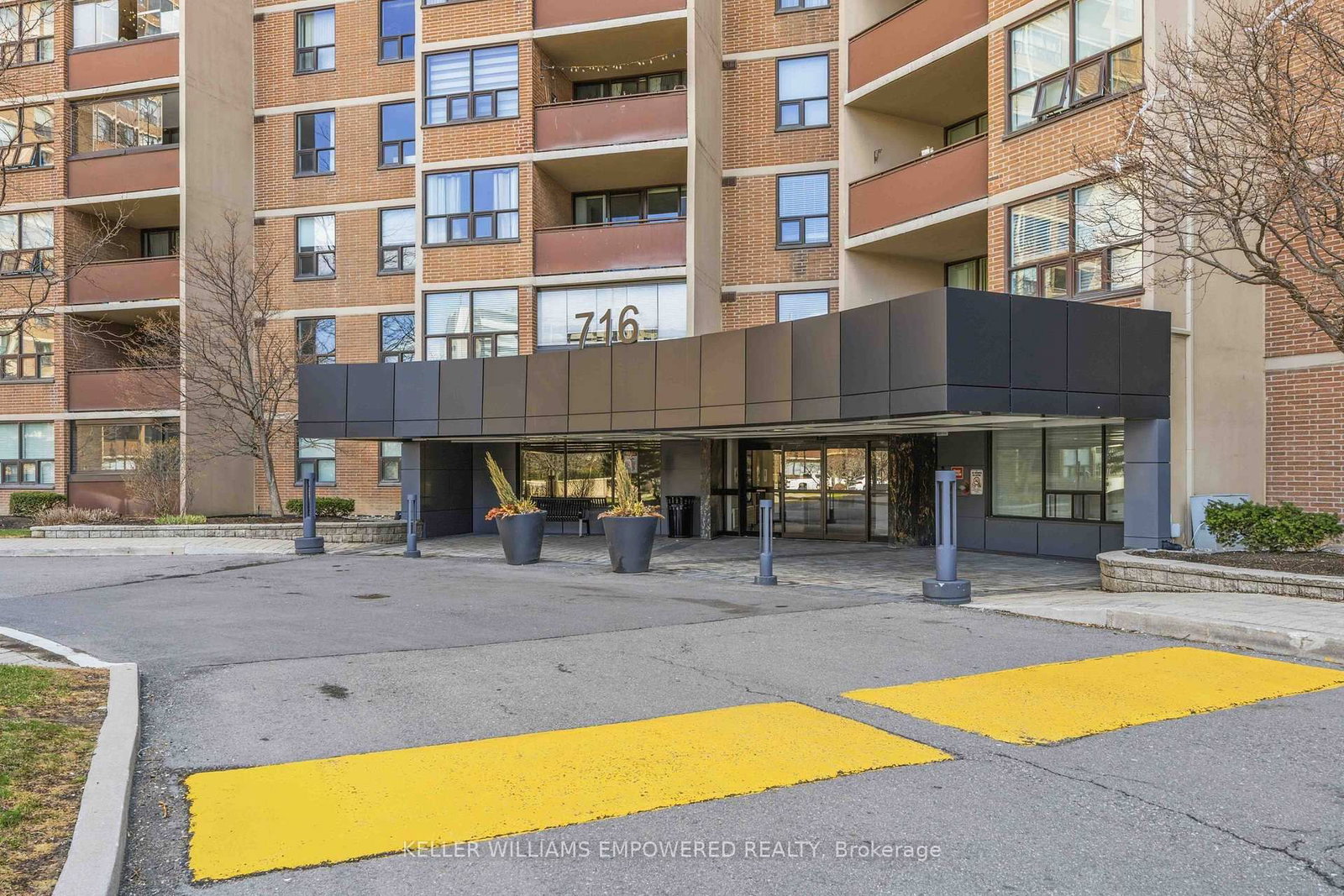 716 The West Mall, Unit 405 - Photo 2