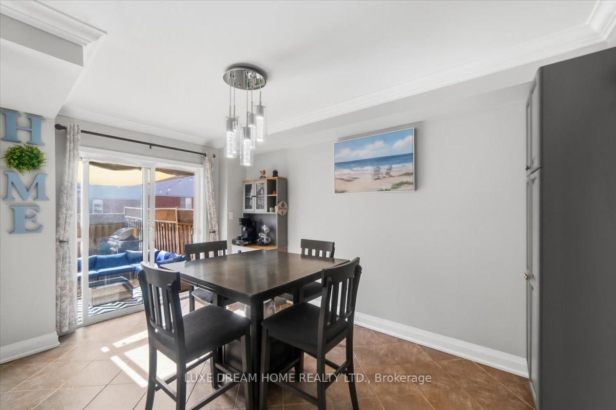 Townhouse for sale at 100 Panton Trail, Milton, Ontario, L9T 6K1 - Dempsey - MLS: W13001354