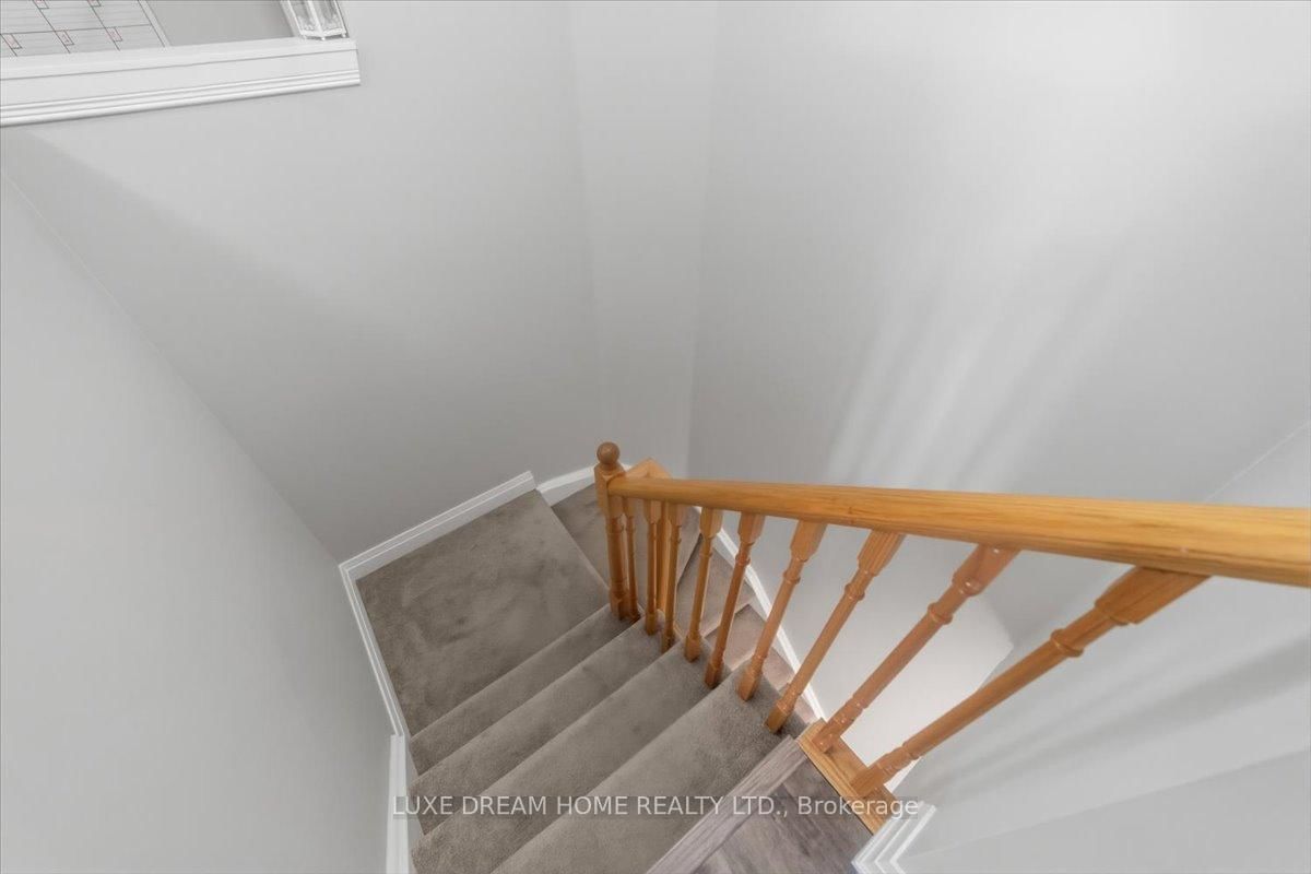 Townhouse for sale at 100 Panton Trail, Milton, Ontario, L9T 6K1 - Dempsey - MLS: W13001354