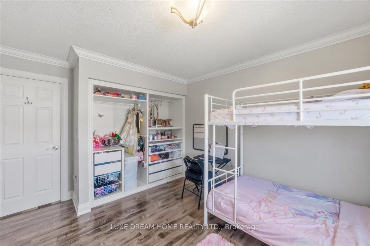 Townhouse for sale at 100 Panton Trail, Milton, Ontario, L9T 6K1 - Dempsey - MLS: W13001354