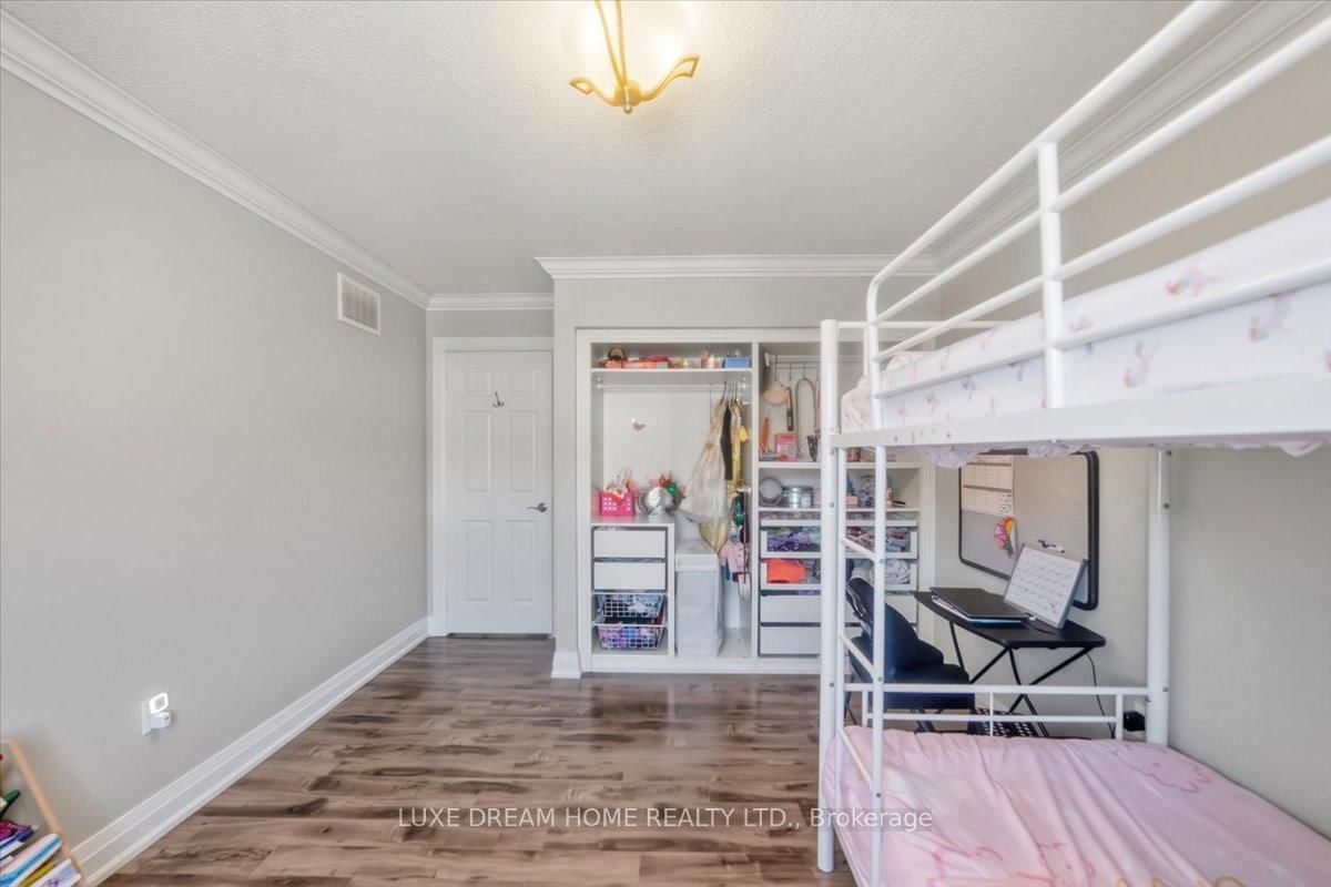 Townhouse for sale at 100 Panton Trail, Milton, Ontario, L9T 6K1 - Dempsey - MLS: W13001354