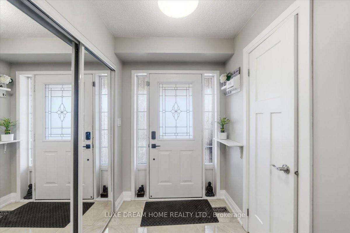 Townhouse for sale at 100 Panton Trail, Milton, Ontario, L9T 6K1 - Dempsey - MLS: W13001354