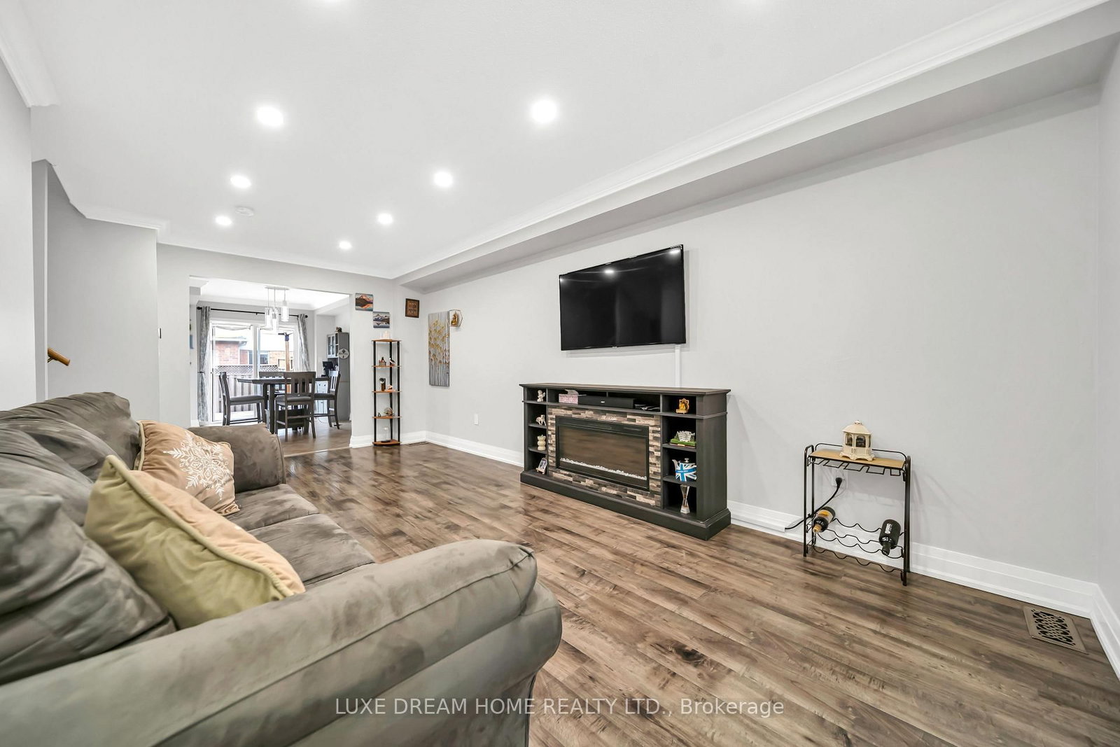 Townhouse for sale at 100 Panton Trail, Milton, Ontario, L9T 6K1 - Dempsey - MLS: W13001354