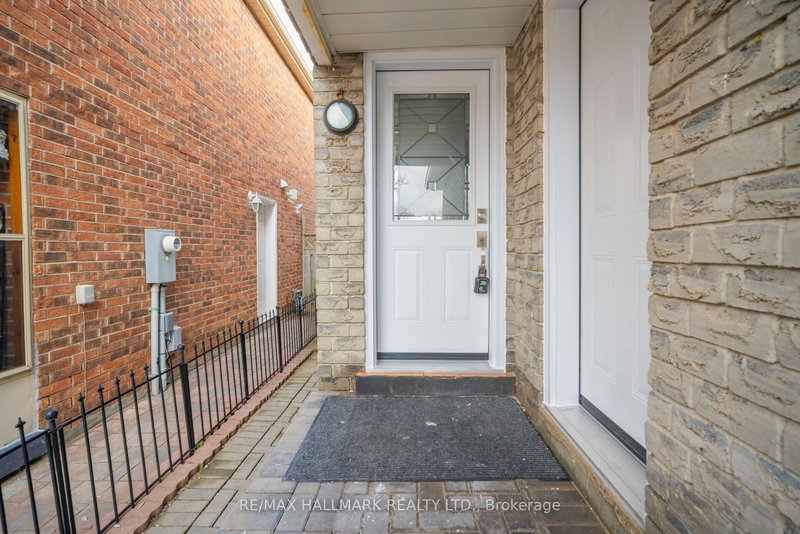 43 Stanwell Dr, Brampton, L6Z 3Y8 | Image 3