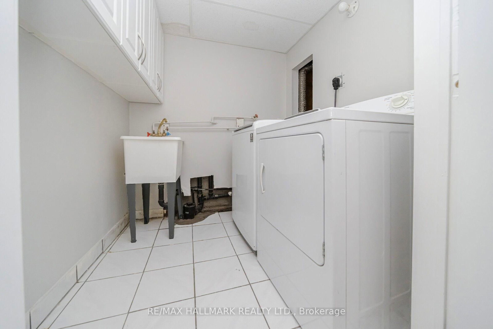 Detached House for sale at 43 Stanwell Drive, Brampton, Ontario, L6Z 3Y8 - Heart Lake West - MLS: W13001400