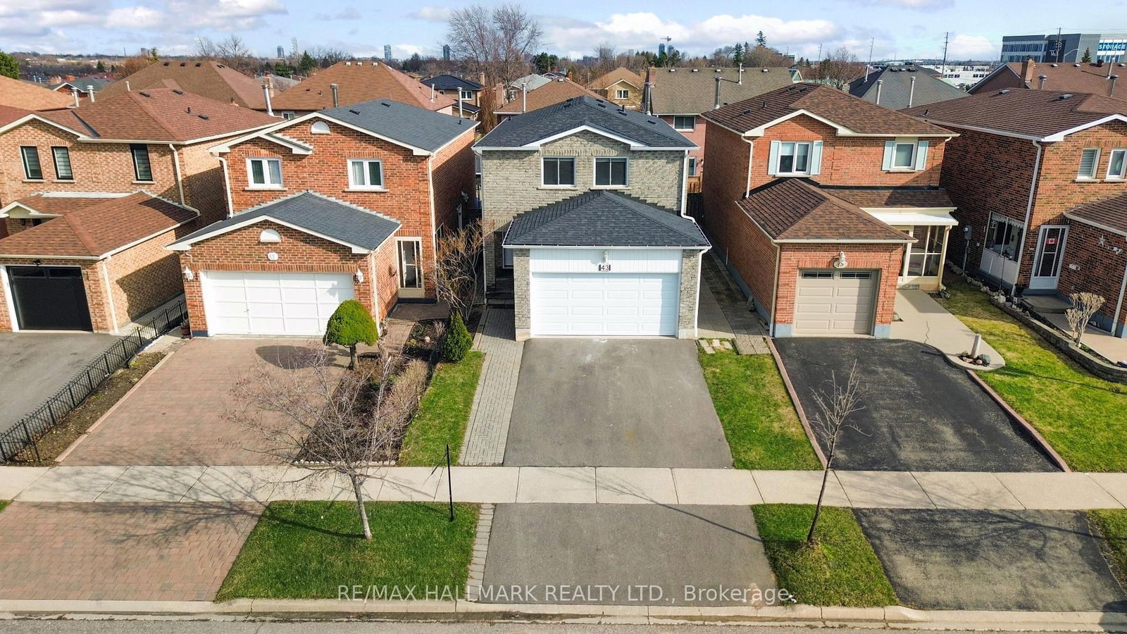 Detached House for sale at 43 Stanwell Drive, Brampton, Ontario, L6Z 3Y8 - Heart Lake West - MLS: W13001400