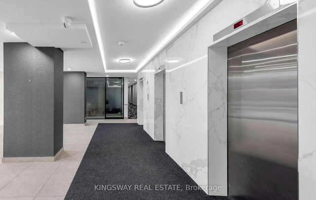 904 - 511 The West Mall