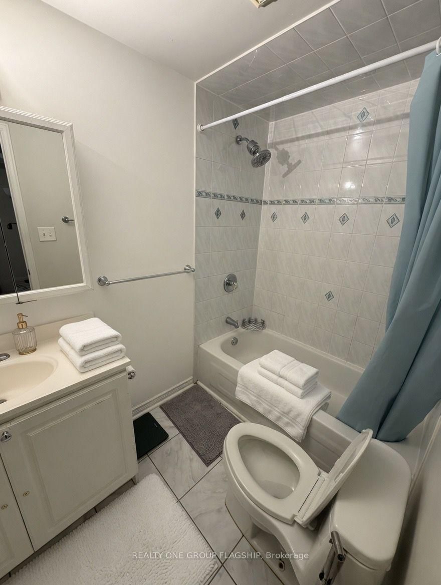 560 Garden Walk - Photo 4