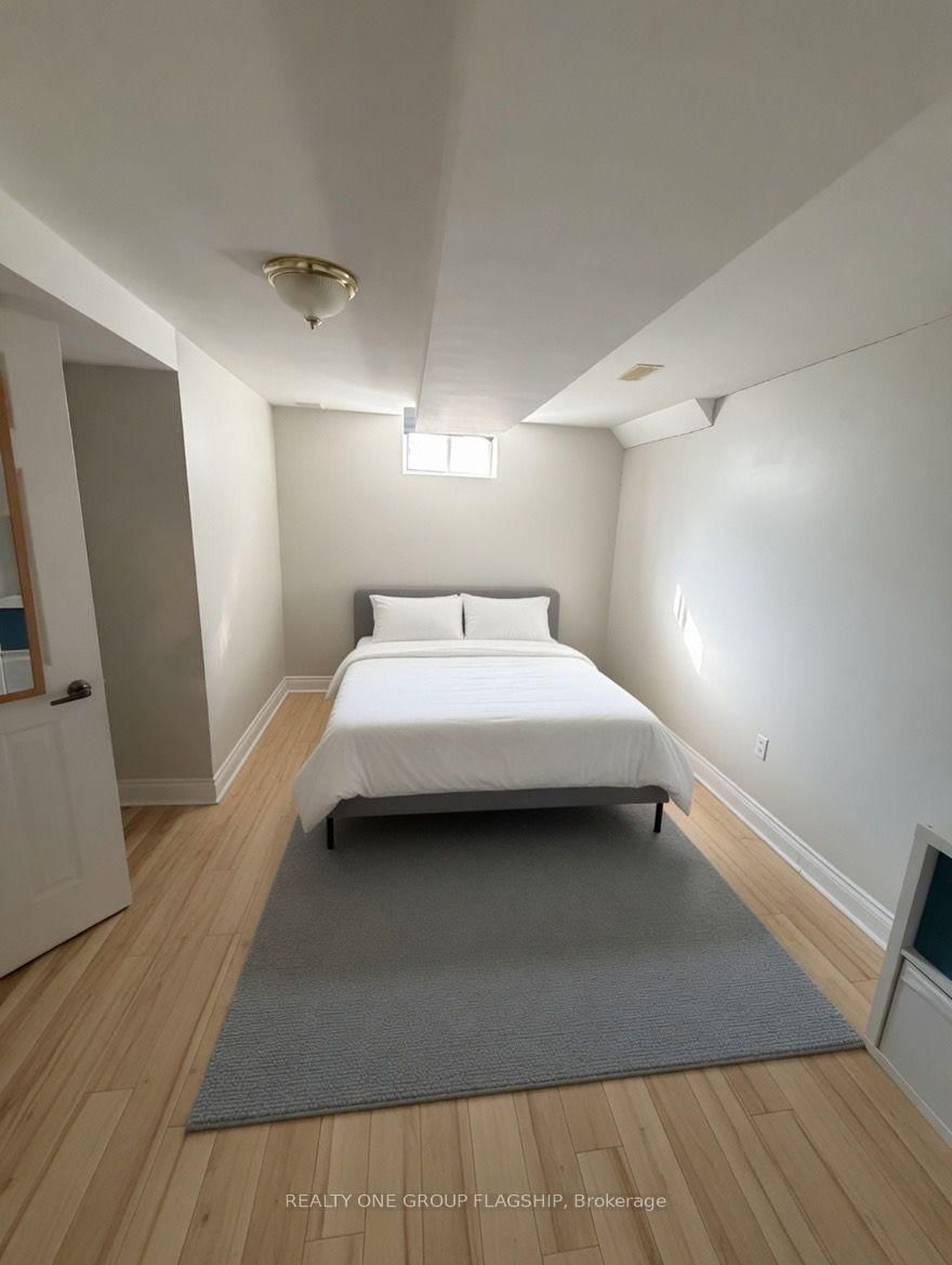 560 Garden Walk - Photo 8