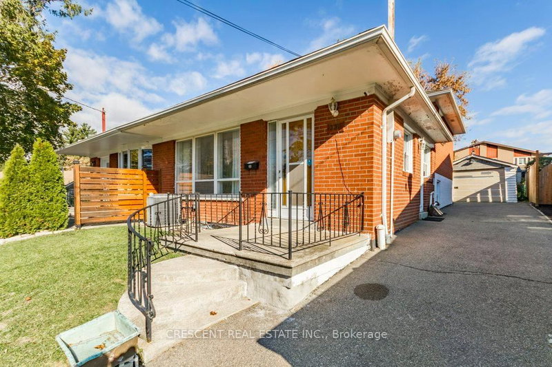 227 Verobeach Blvd, Toronto, M9M 1R4 | Image 2