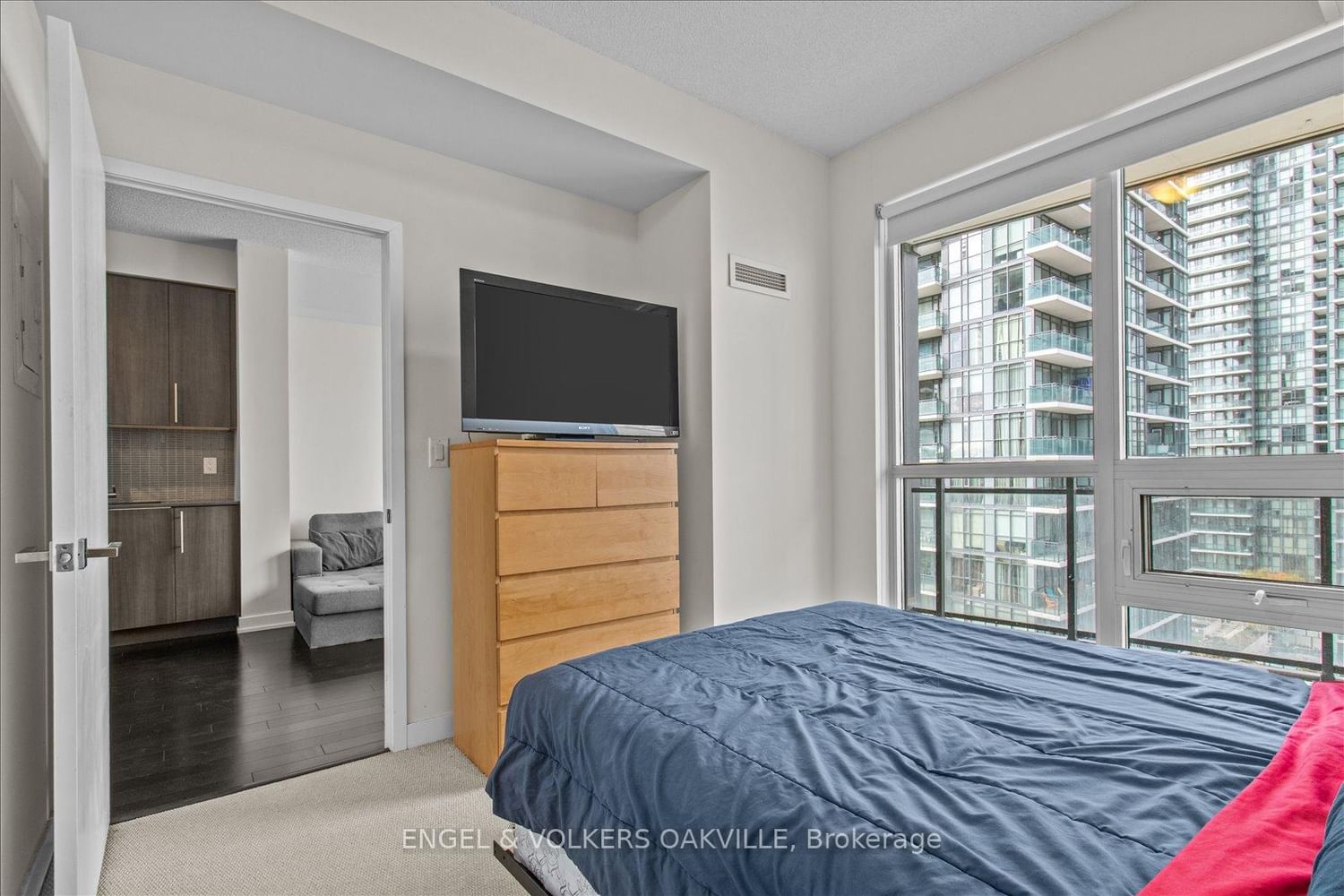 510 Curran Place, Unit 1105 - Photo 10