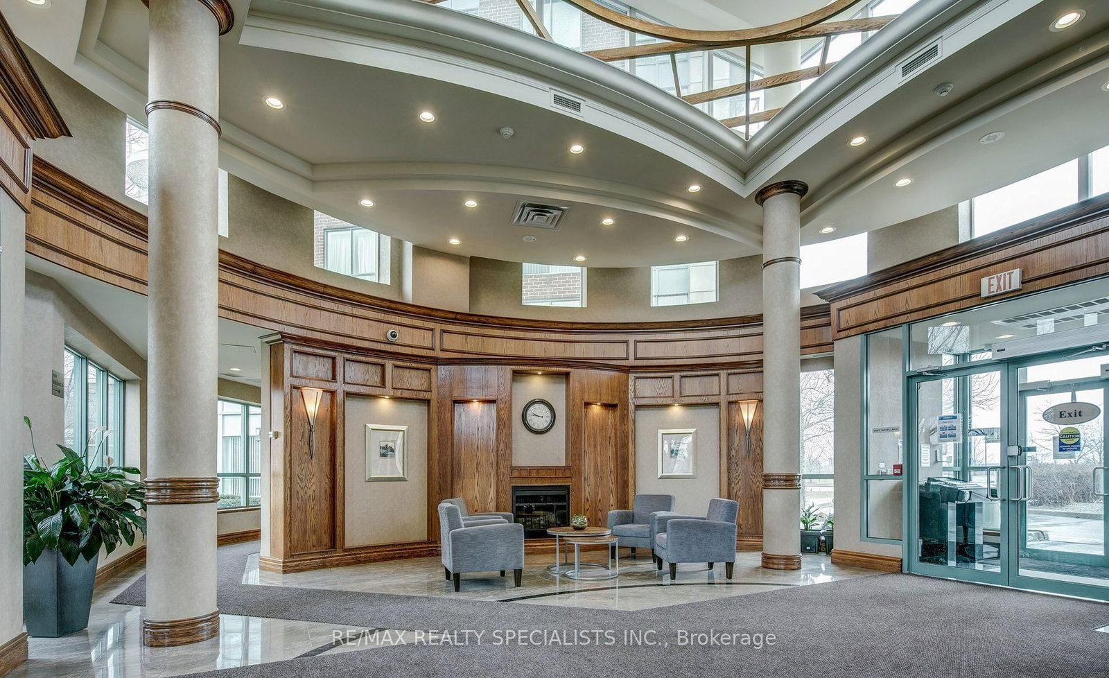 4879 Kimbermount Avenue, Unit 810 - Photo 8