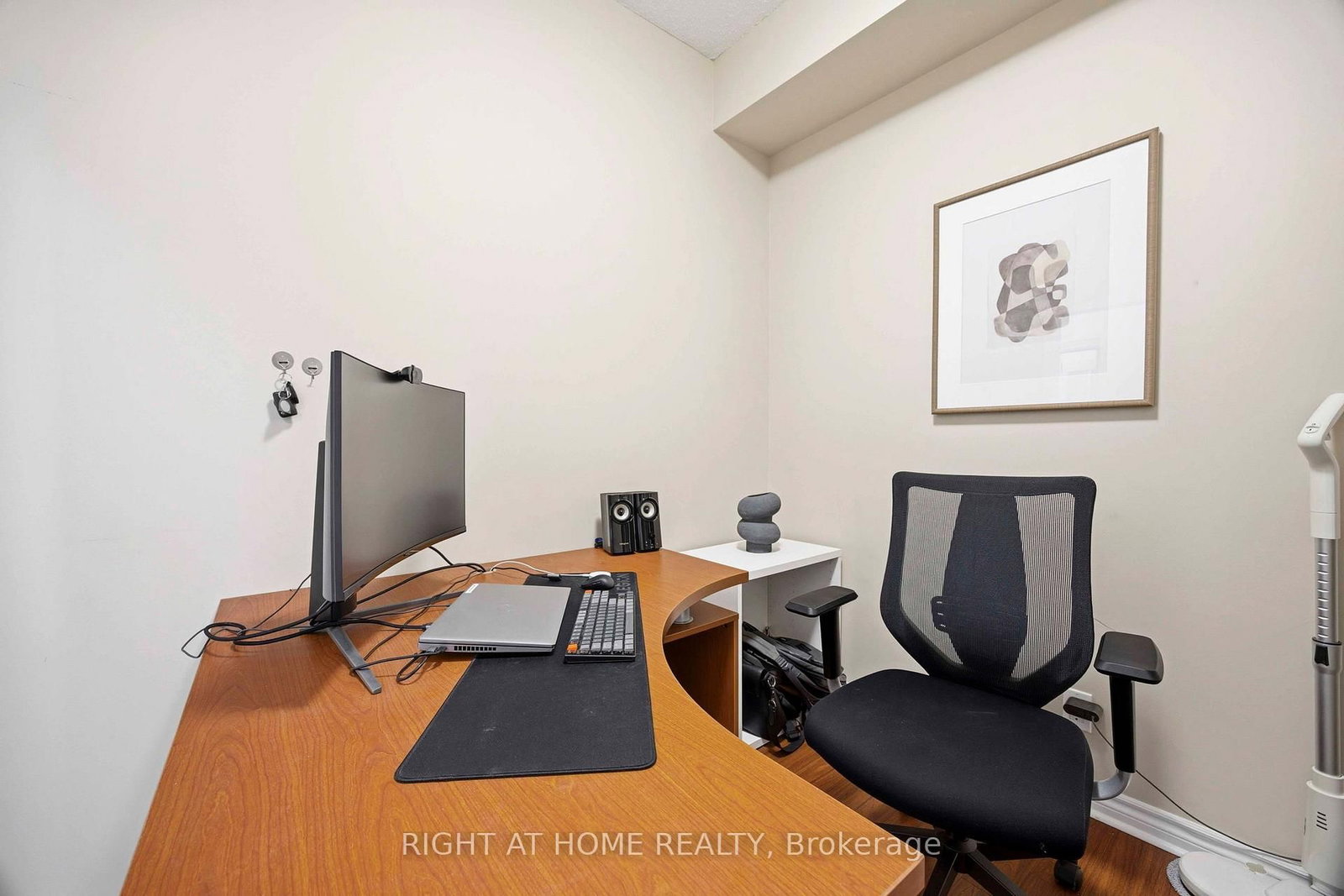 1 Elm Street W, Unit 2404 - Photo 13