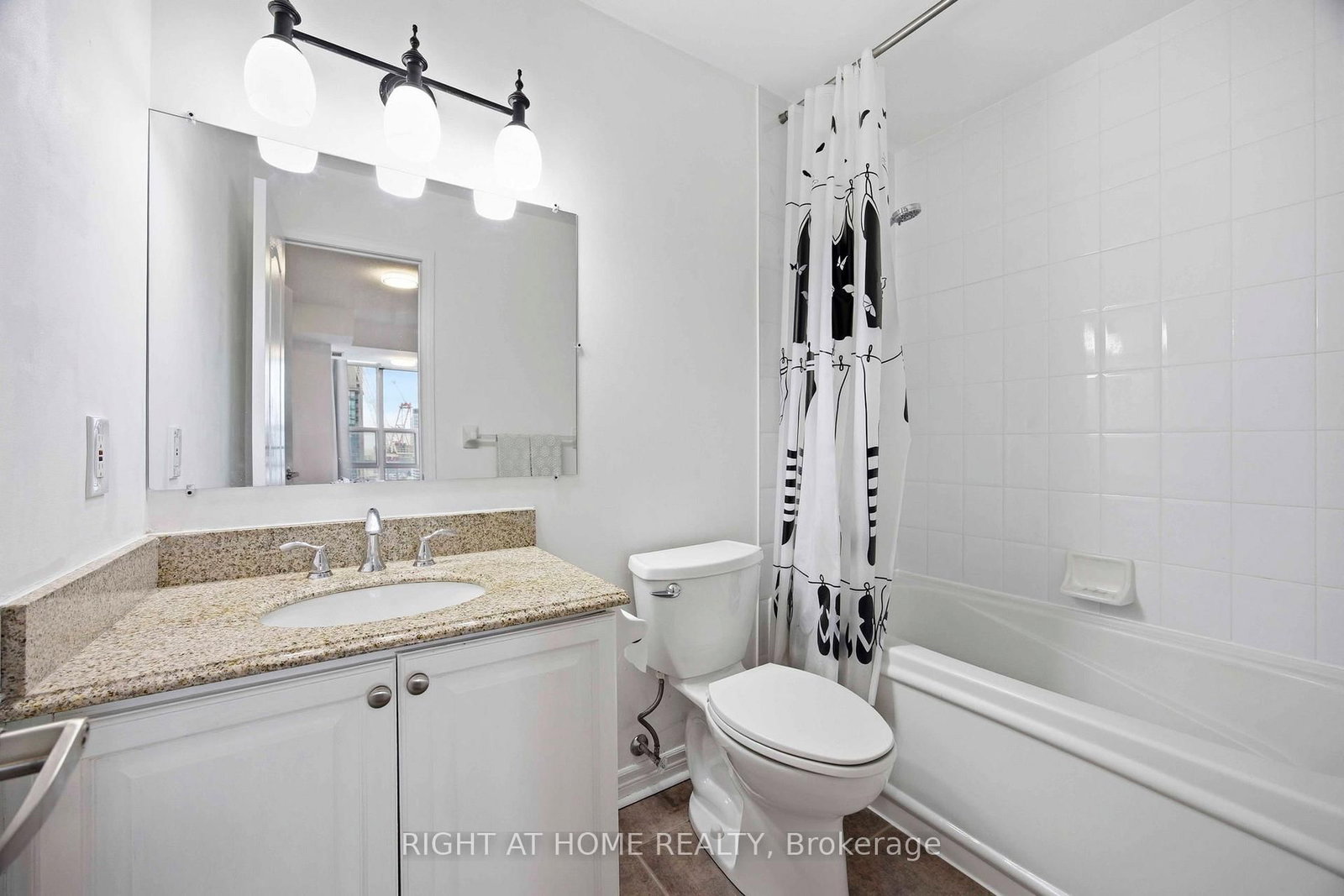 1 Elm Street W, Unit 2404 - Photo 20