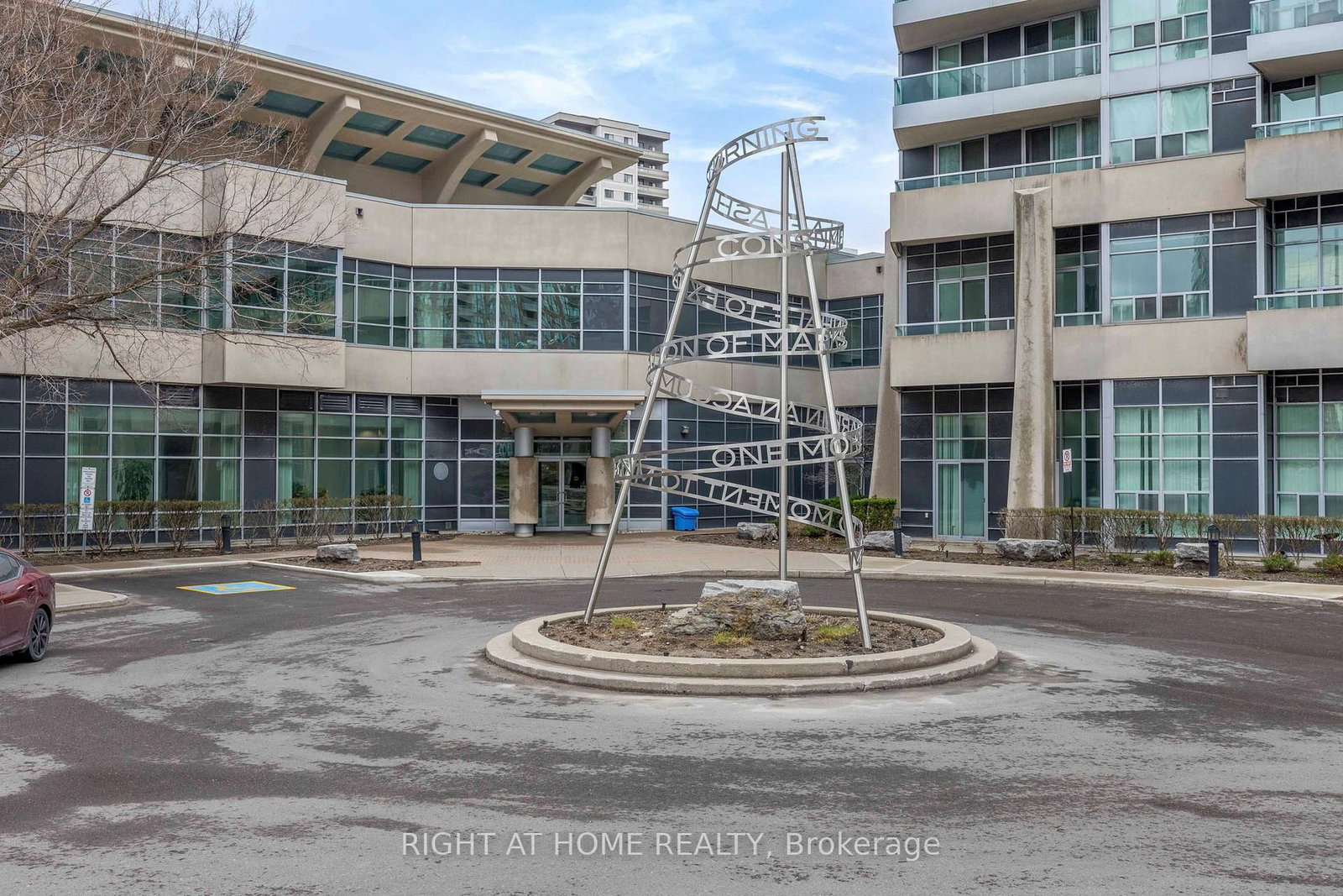 1 Elm Street W, Unit 2404 - Photo 23