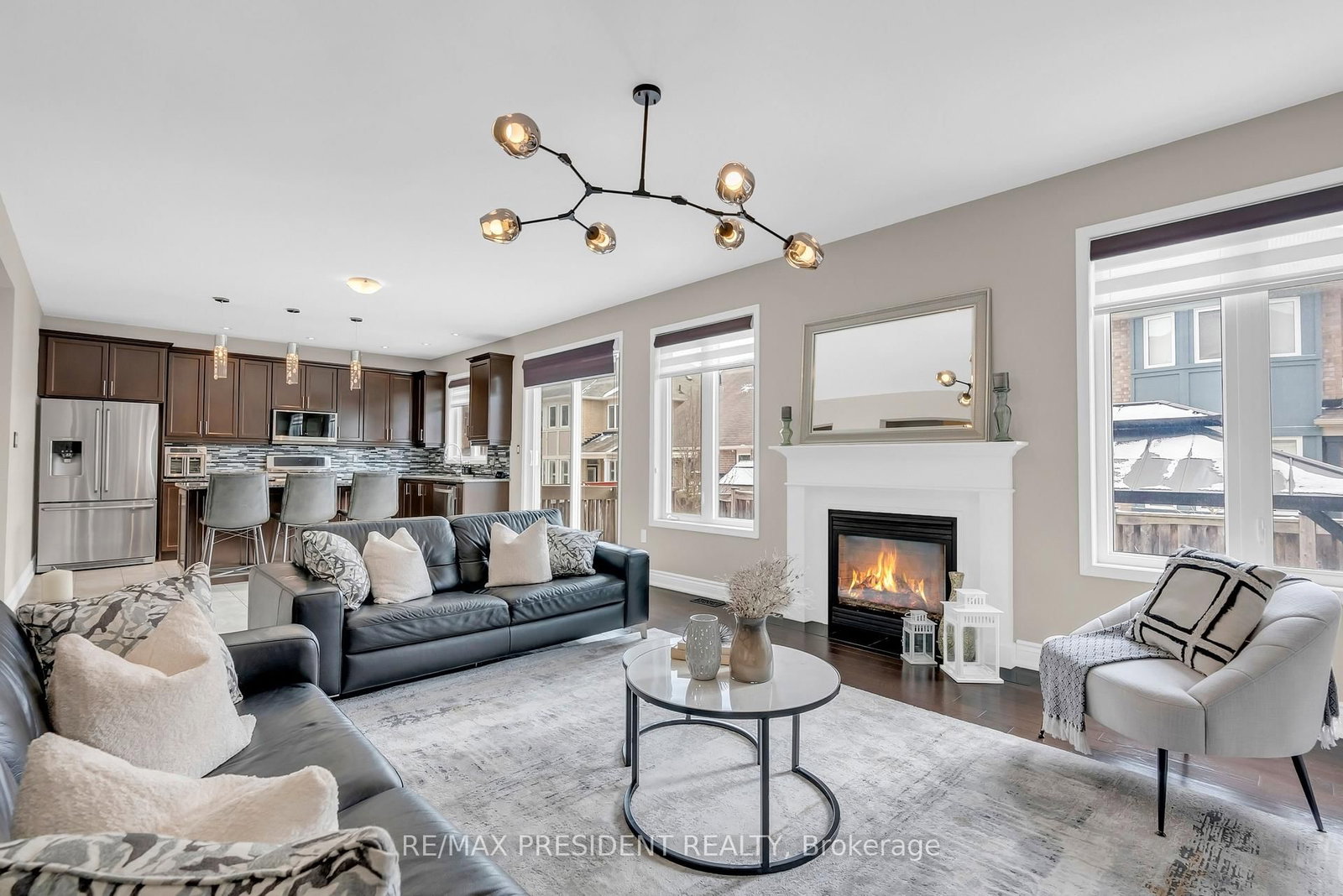 Detached House for sale at 306 Pringle Avenue, Milton, Ontario, L9T 7N2 - Scott - MLS: W13001746