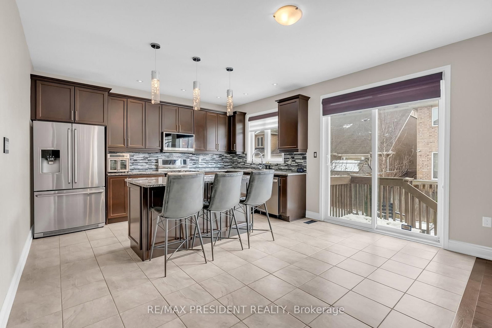 Detached House for sale at 306 Pringle Avenue, Milton, Ontario, L9T 7N2 - Scott - MLS: W13001746