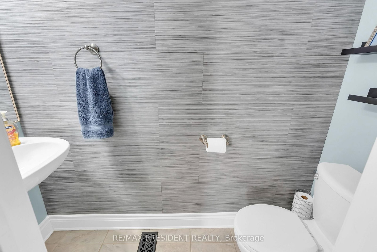 Detached House for sale at 306 Pringle Avenue, Milton, Ontario, L9T 7N2 - Scott - MLS: W13001746