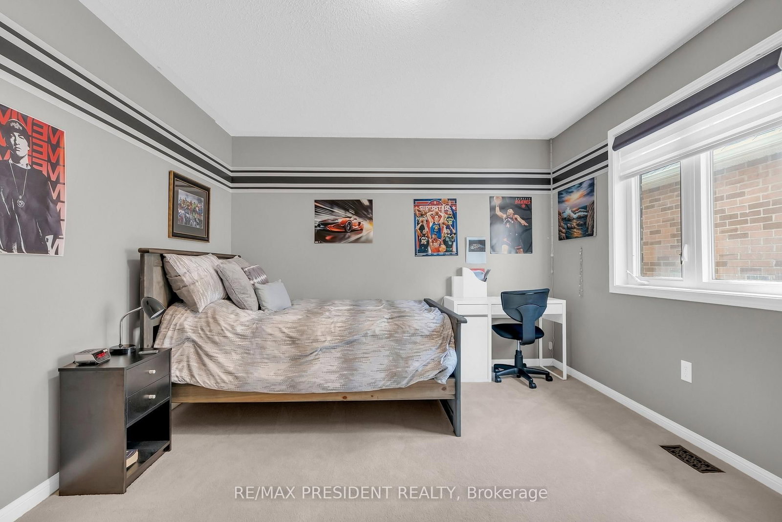 Detached House for sale at 306 Pringle Avenue, Milton, Ontario, L9T 7N2 - Scott - MLS: W13001746