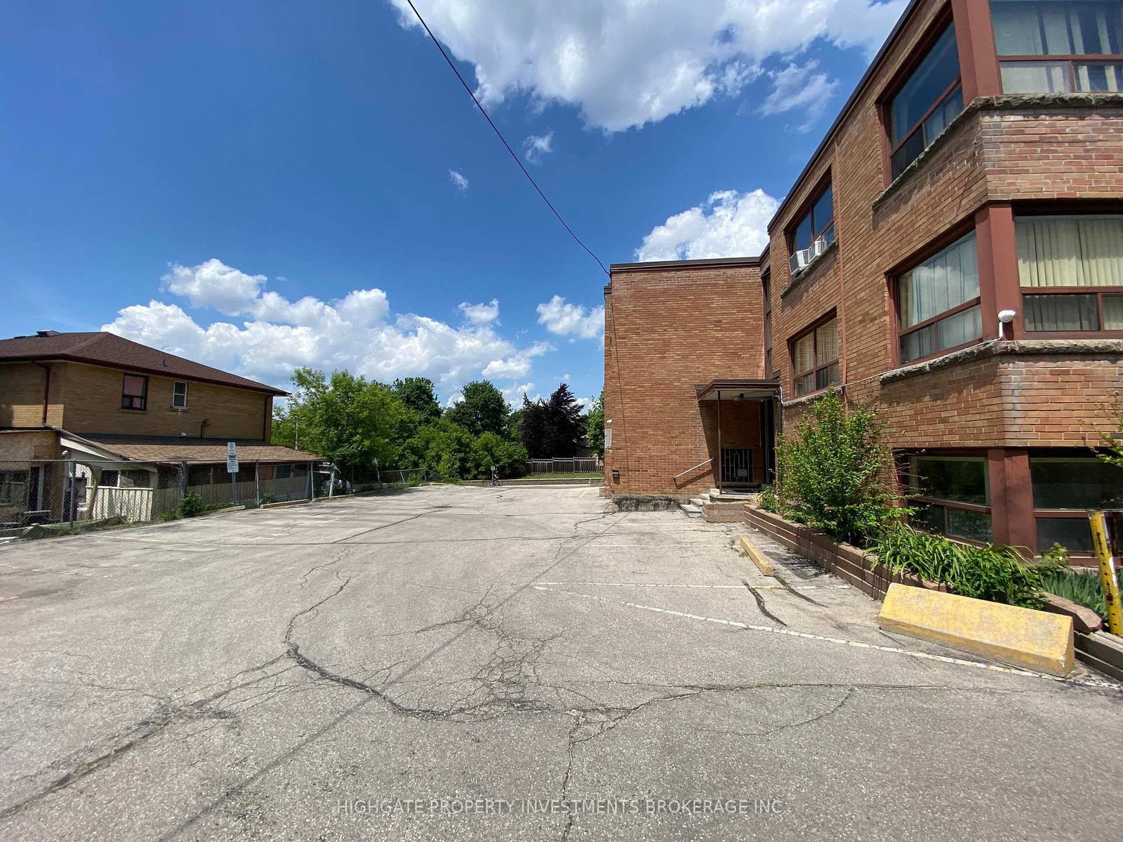 34 Erlesmere Avenue, Unit 3 - Photo 3