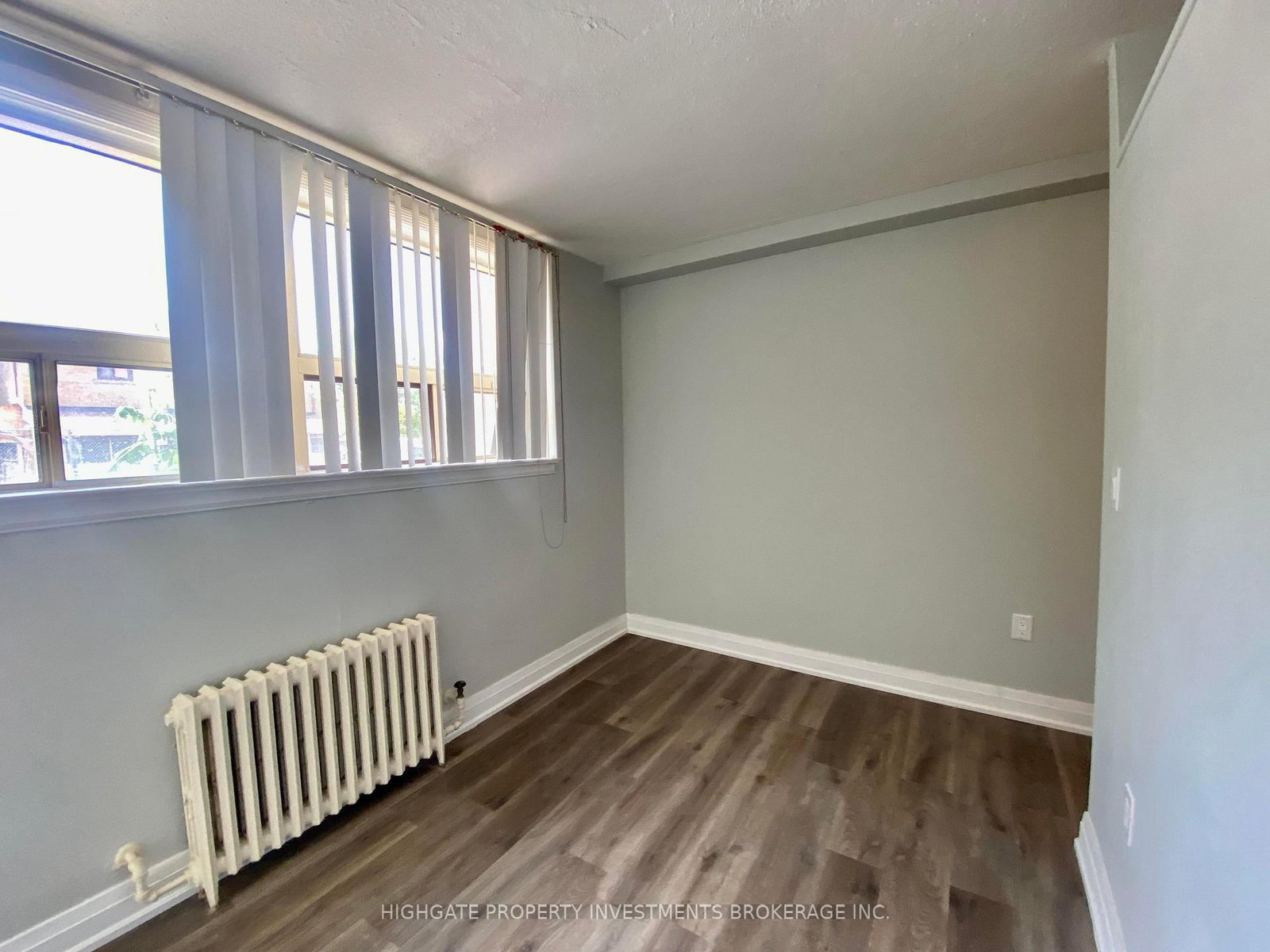 34 Erlesmere Avenue, Unit 3 - Photo 7