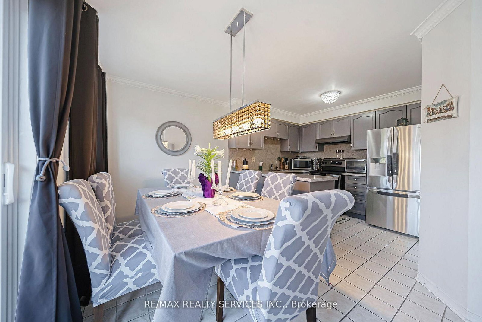 Detached House for sale at 27 Suncrest Drive, Brampton, Ontario, L6X 4L5 - Brampton West - MLS: W13001822