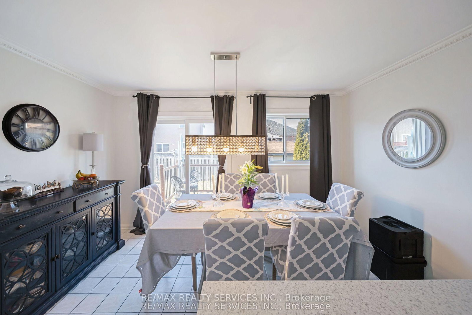 Detached House for sale at 27 Suncrest Drive, Brampton, Ontario, L6X 4L5 - Brampton West - MLS: W13001822