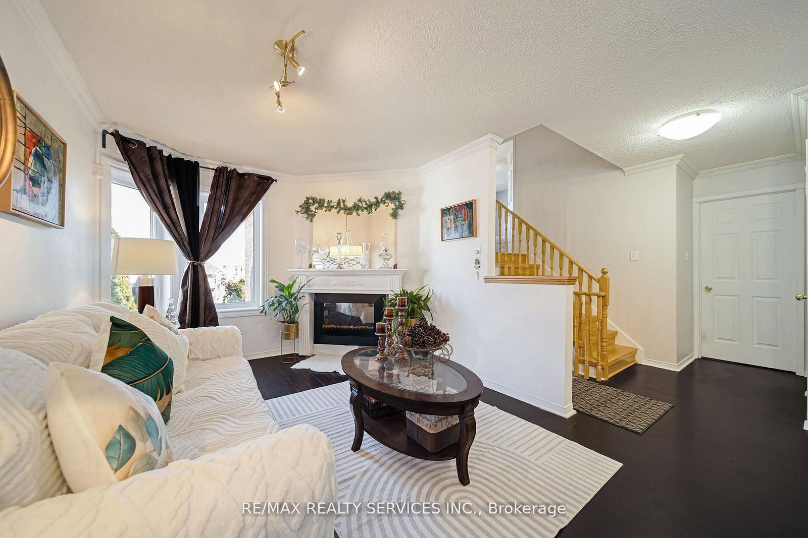 Detached House for sale at 27 Suncrest Drive, Brampton, Ontario, L6X 4L5 - Brampton West - MLS: W13001822