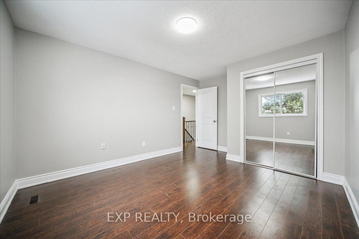 Detached House for sale at 44 Newcastle Crescent, Brampton, Ontario, L6S 3Y8 - Westgate - MLS: W13001866