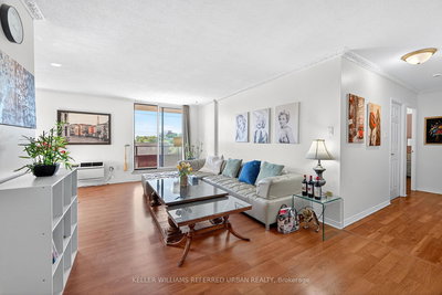 401 - 1881 Jane St | Toronto | Image