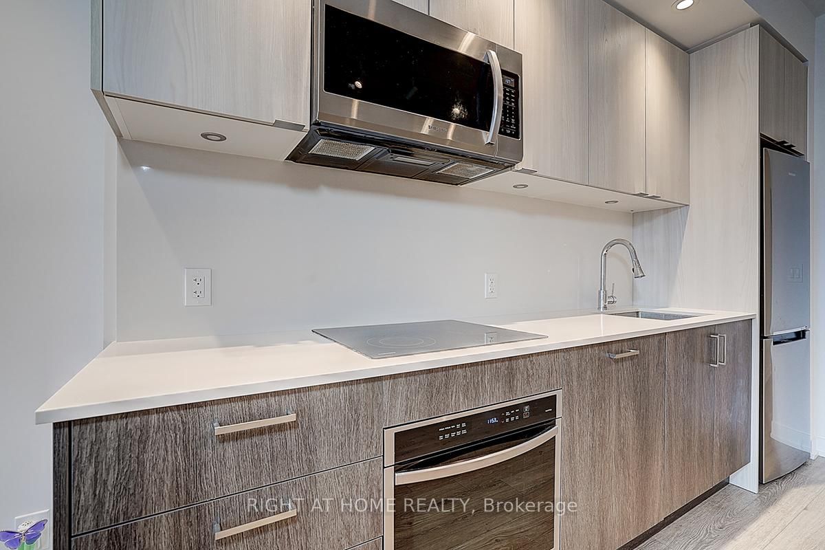 1926 Lakeshore Boulevard W, Unit 2817 - Photo 13