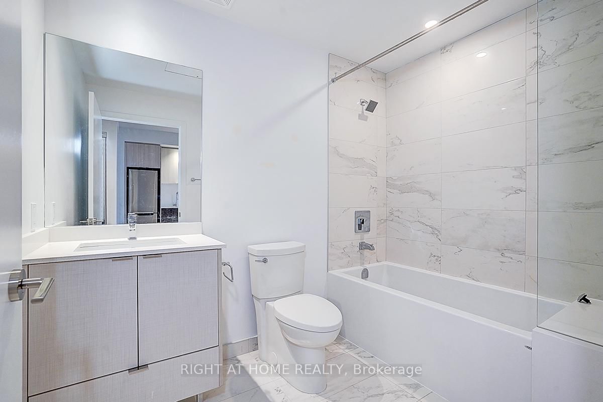 1926 Lakeshore Boulevard W, Unit 2817 - Photo 18