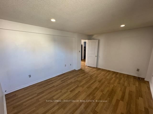 23 George Street N - Photo 10