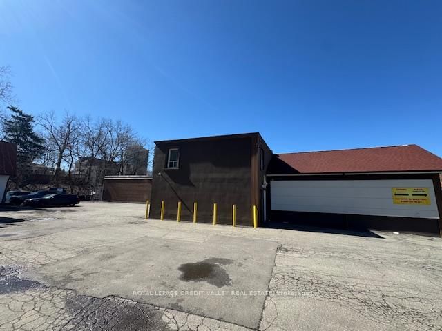 23 George Street N - Photo 4