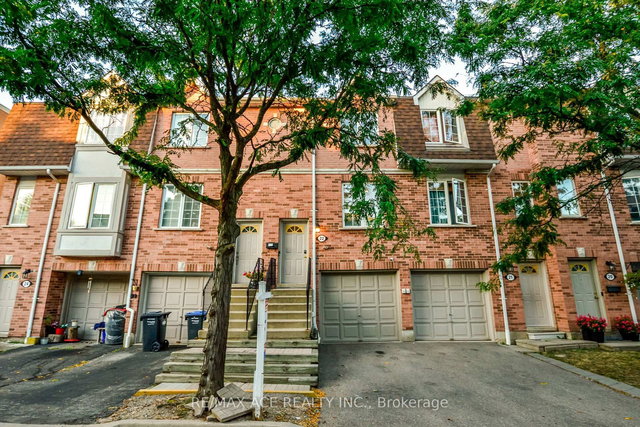 22 - 1525 South Parade Court