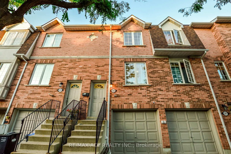 22 - 1525 South Parade Crt, Mississauga, L5M 6E9 | Image 2