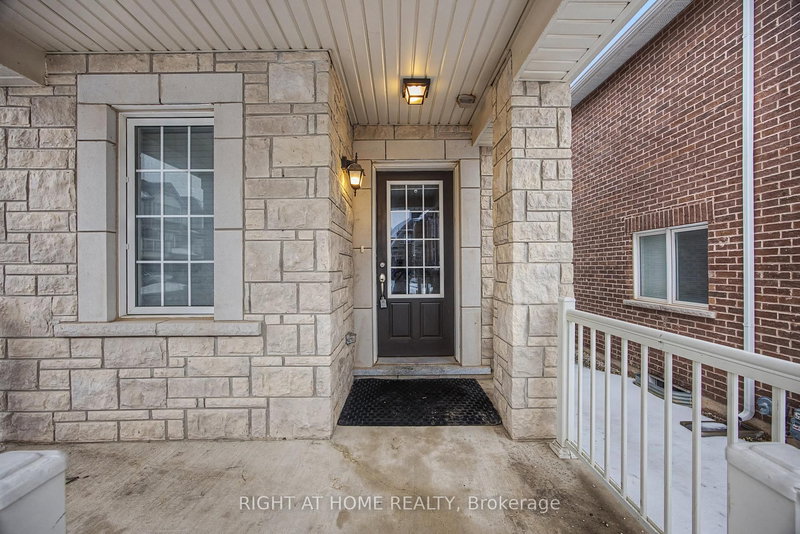 1235 Mulroney Hts, Milton, L9E 1G1 | Image 3