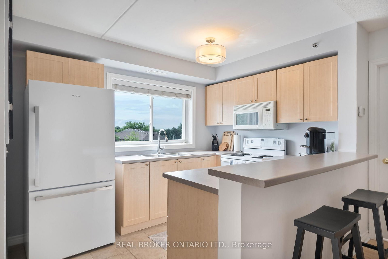 4450 Fairview Street, Unit 304 - Photo 10