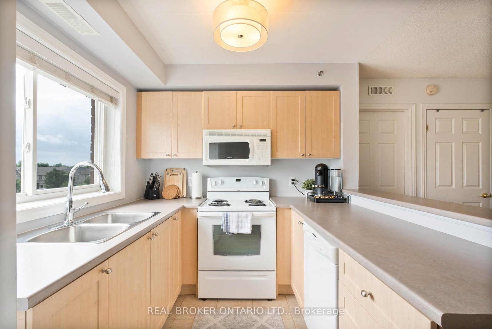 4450 Fairview Street, Unit 304 - Photo 11